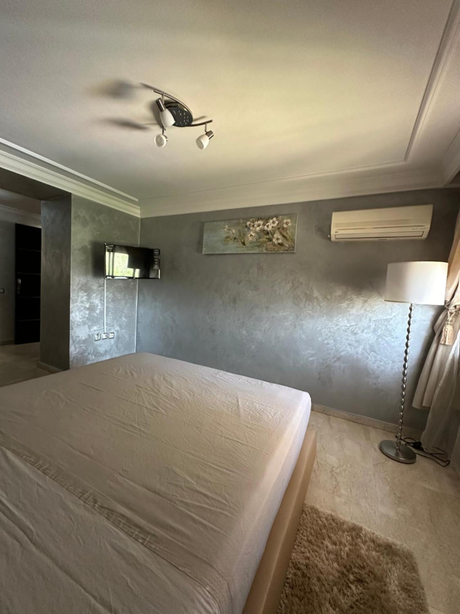 Luxury Duplex For Rent Suites,Terrace,Swimimg Pool Марракеш Екстер'єр фото